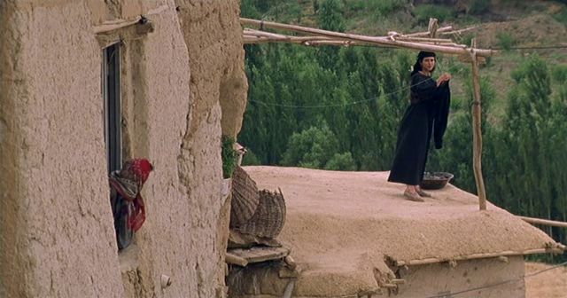 Abbas Kiarostami "The Wind Will Carry Us"